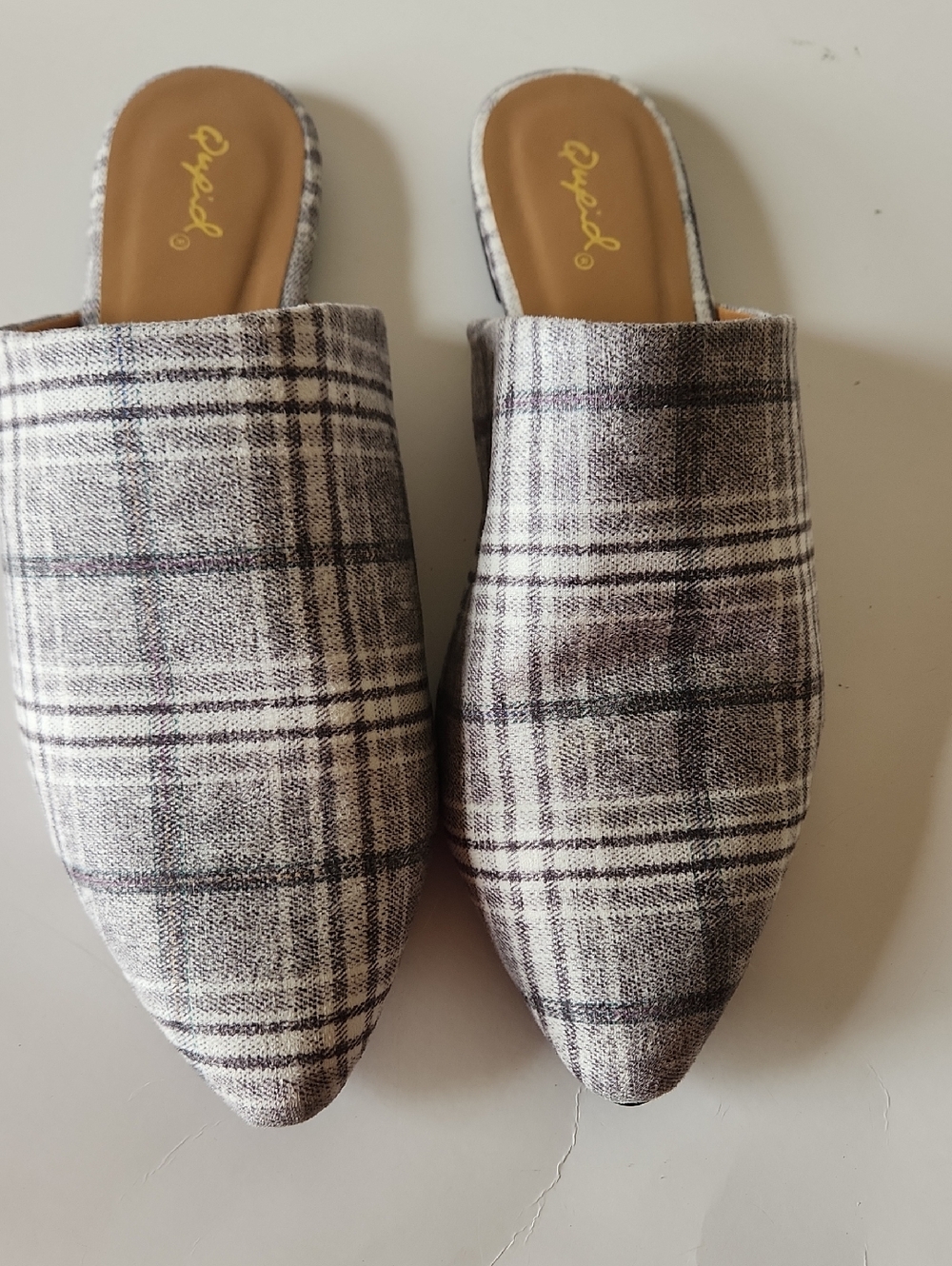Qupid Plaid Pointed Toe Slide Mules in Gray and Black